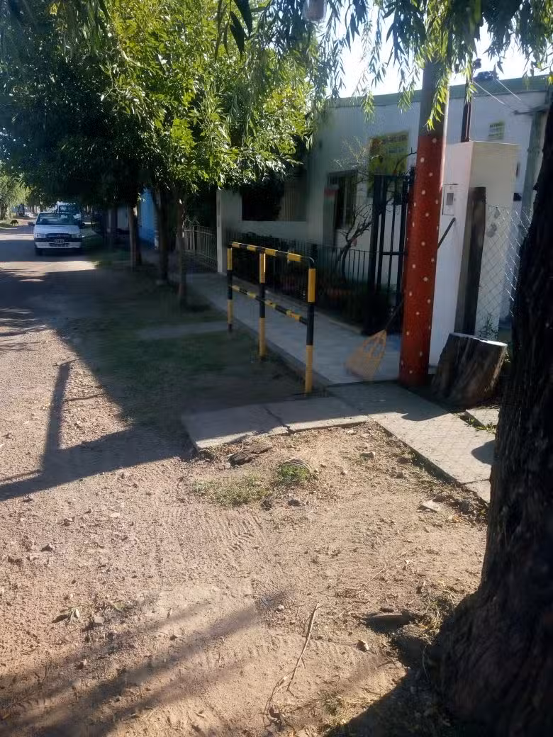 Jardin de Infantes y Maternal La Hormiguita Viajera