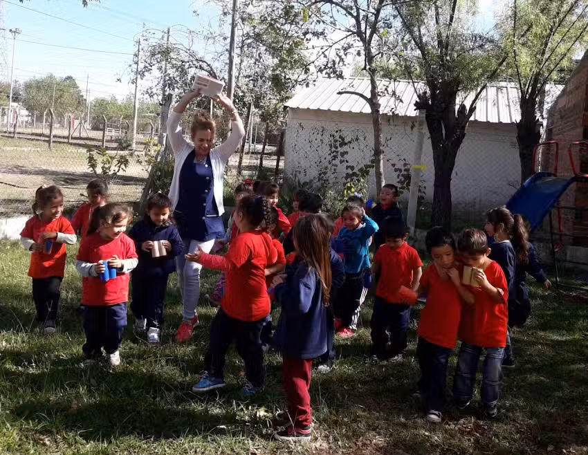 Jardin Particular Incorporado Nº 1492 Sala Gotitas De Miel Alto Verde