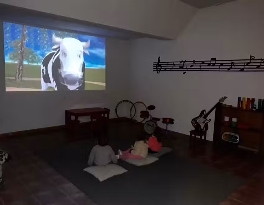 Montessori Blue School