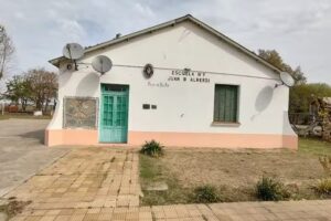 Neim Nº1 Colegio Estatal Escuela Rural